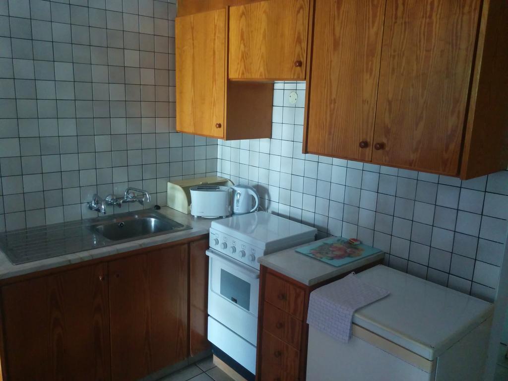 Andries Apartments Pafos Oda fotoğraf